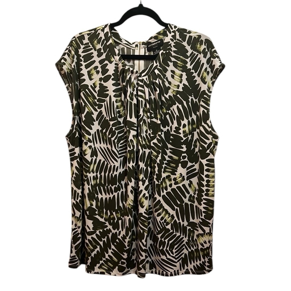 Liz Claiborne Women’s Career Green and White Graphic Cap Sleeve Blouse